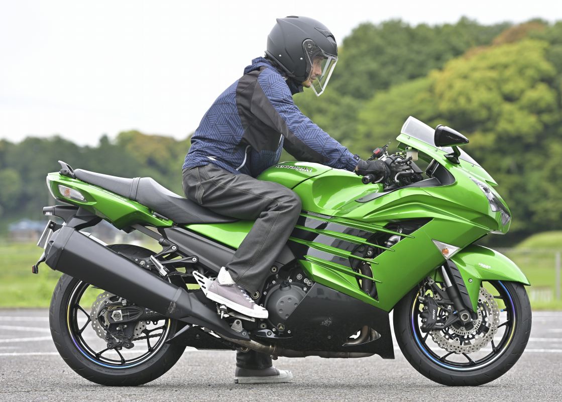 ZZR1400（Ninja ZX-14R欧州仕様）解説＆試乗インプレ】上品＆上質で