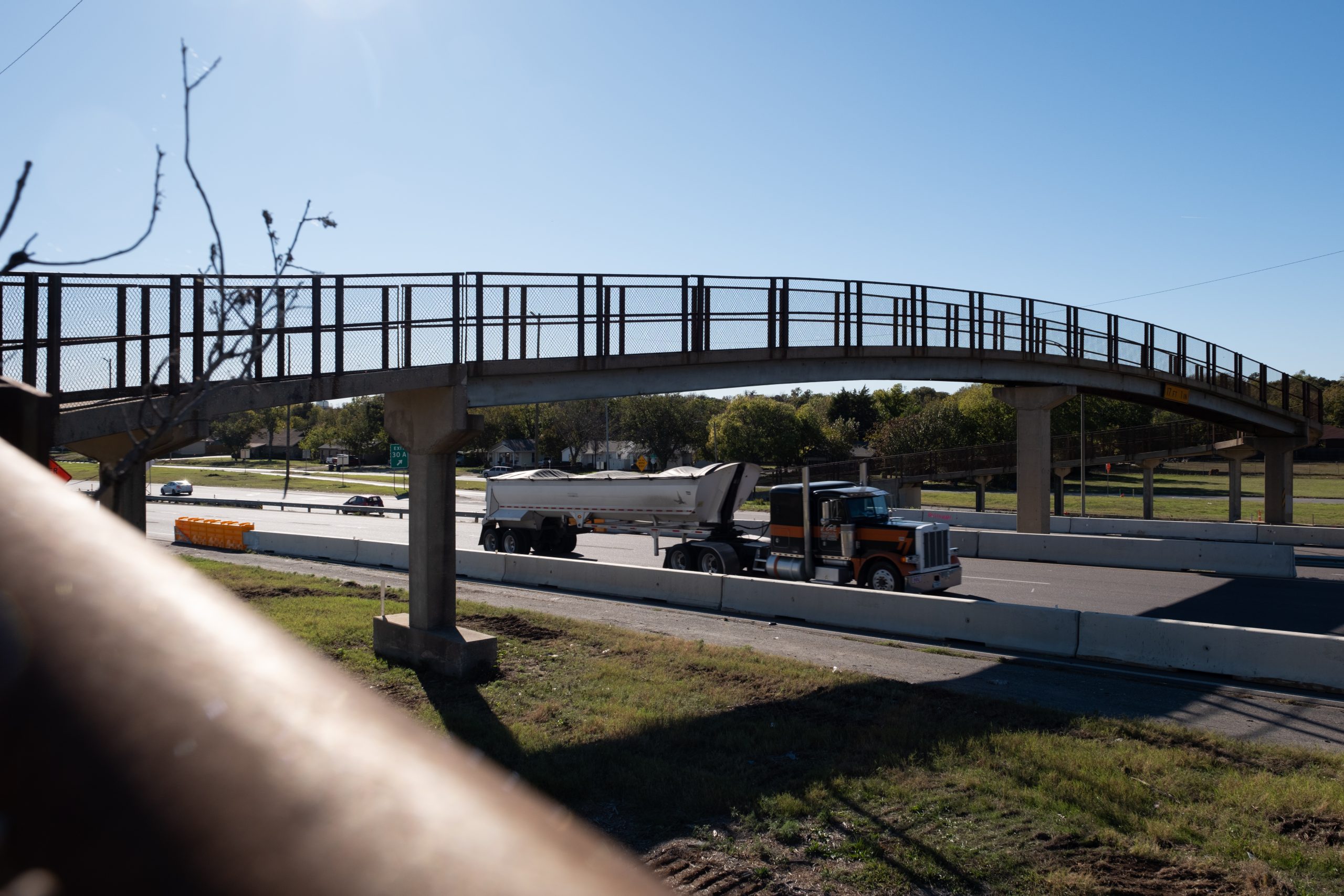 TxDOT prepares to demolish Fort Worth pedestrian bridge as part of