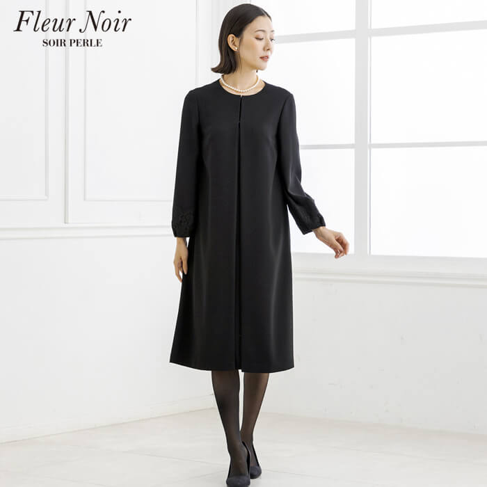 レーススリーブの前開きワンピース 7号・ブラック｜東京ソワール