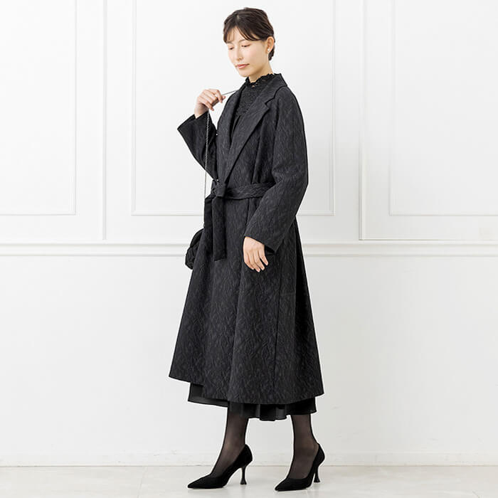上品なジャカード素材のコート 9号・ブラック｜東京ソワール