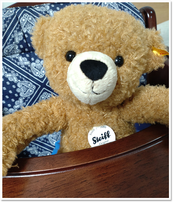 シュタイフ ハローキティ 35th アニバーサリー キーリング 10cm EAN677120