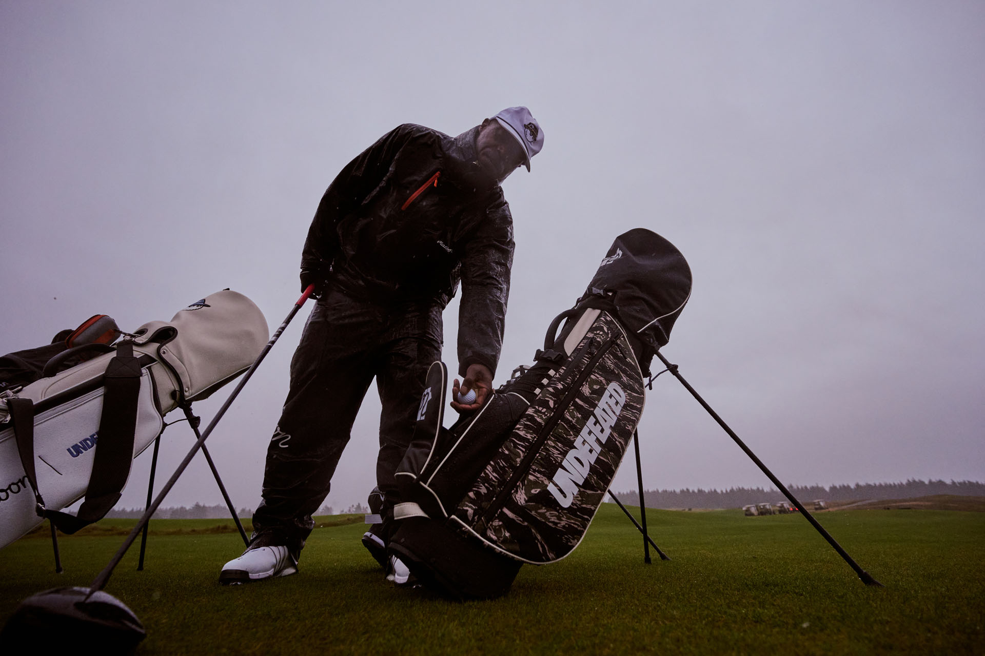 UNDEFEATEDからゴルフブランド「Malbon Golf」とコラボコレクションが