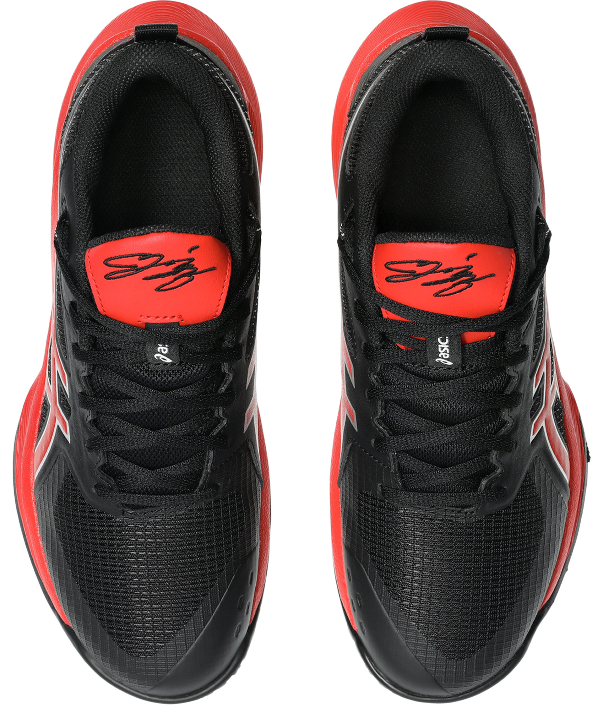 アシックスから河村勇輝選手と共同開発したシューズ「SWIFTACE YUKI