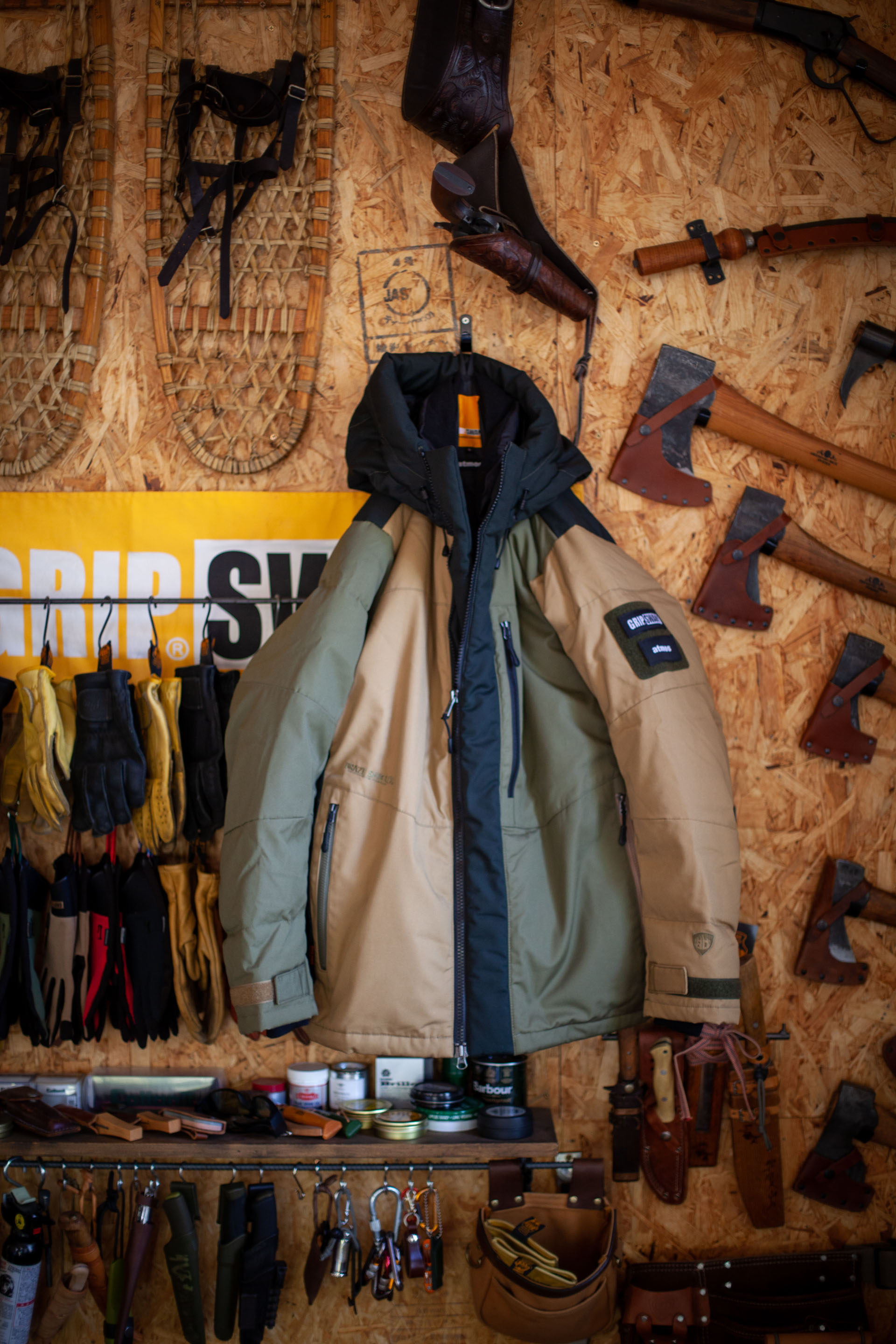 atmosからGRIP SWANYとのDOWN JACKET & PANTSが10⽉30⽇(⼟)登場