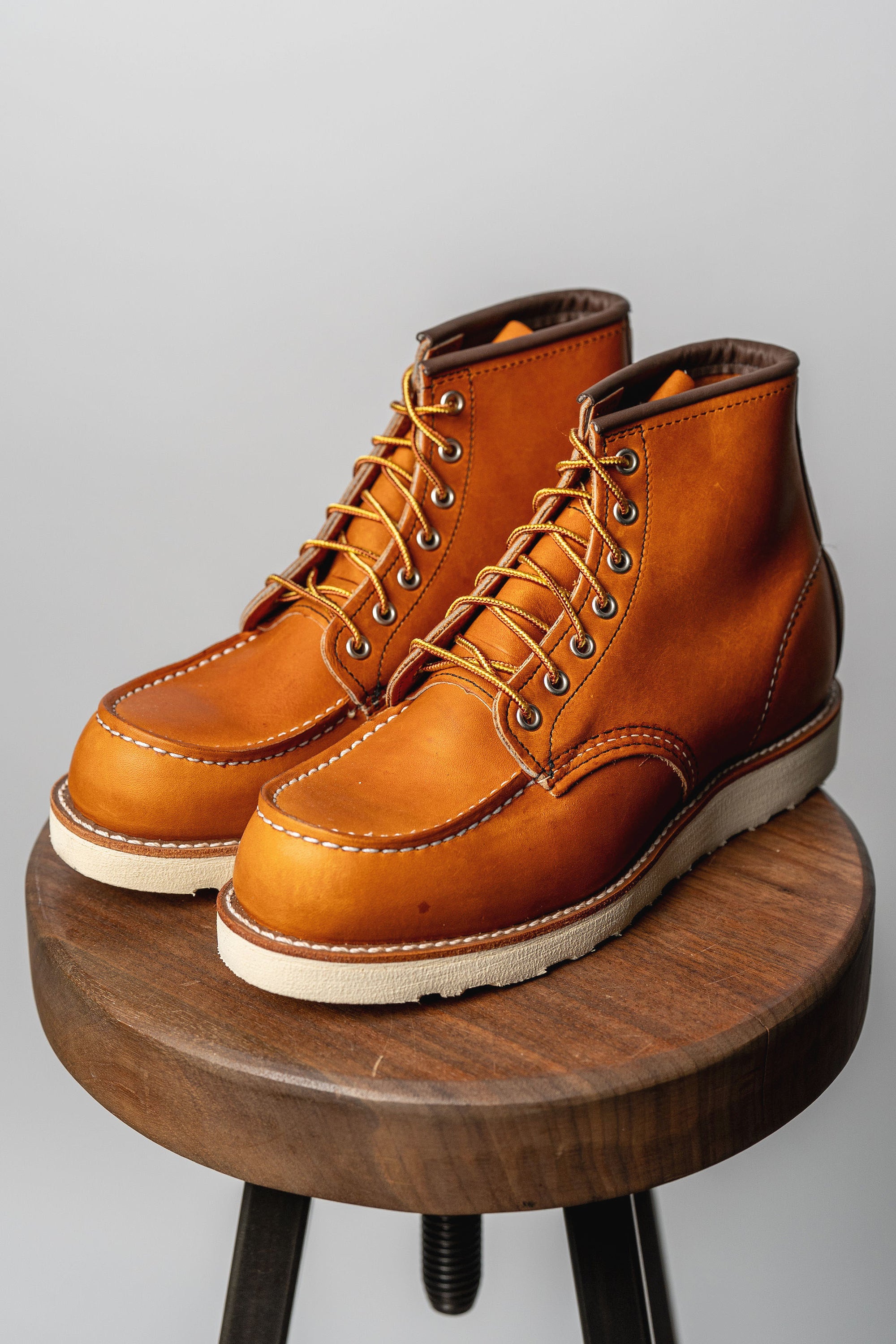 Red Wing Heritage Classic Moc 875 - Oro Legacy - Franklin & Poe