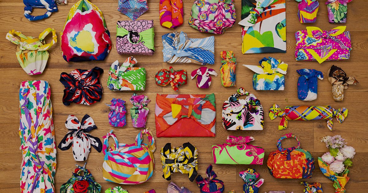 LUSH（ラッシュ）》オリジナルの風呂敷商品「Knot Wrap（ノットラップ