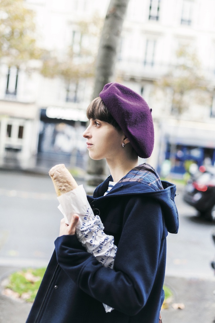 ボーダートップスにベレー帽は永遠の定番！正統派パリジェンヌコーデ