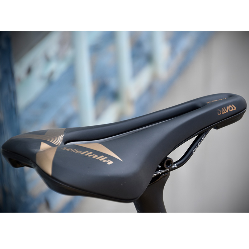 DAVOS×Selle Italia】X-BOW SUPERFLOW | 株式会社フカヤ