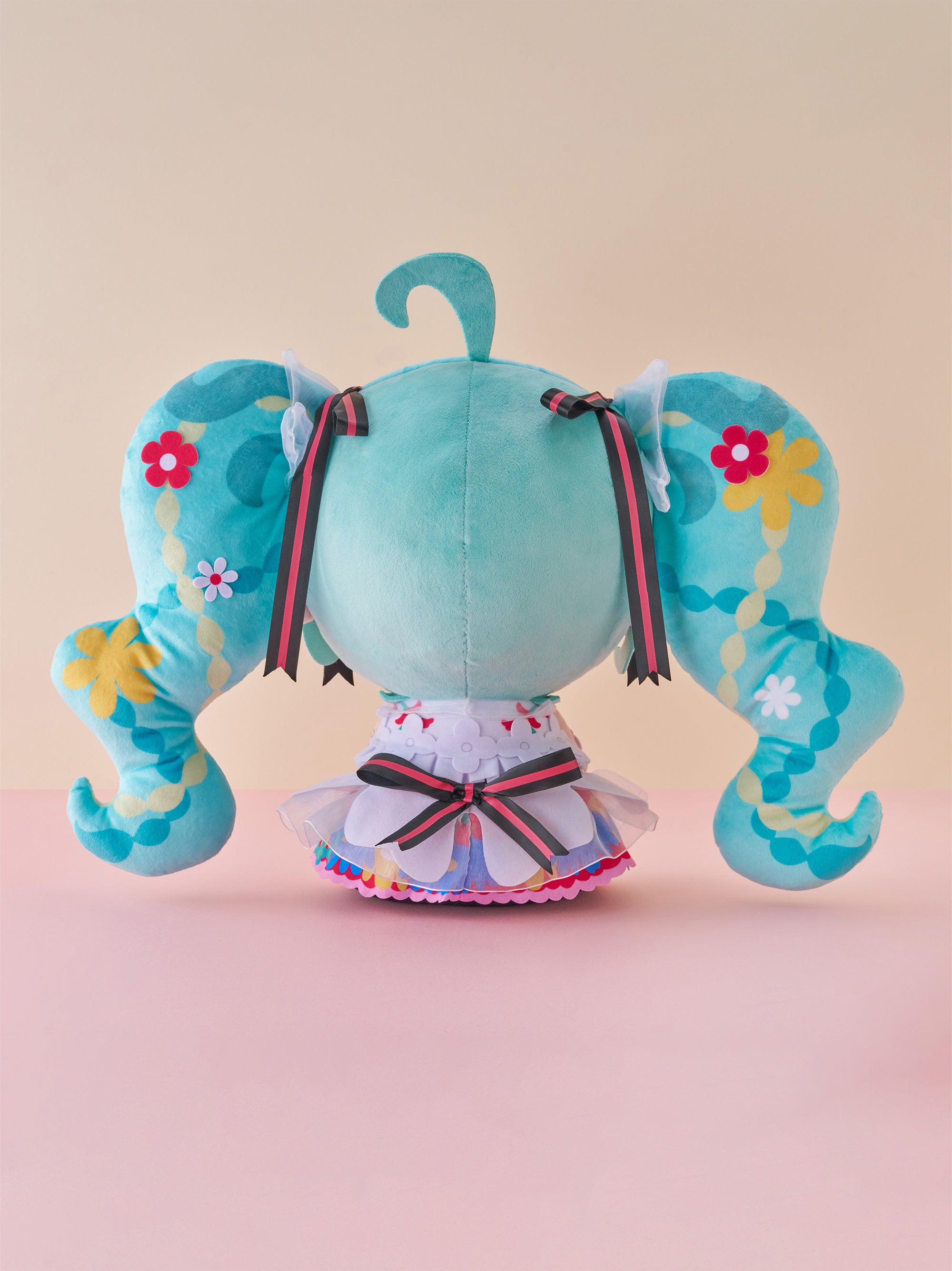 カーインライジング クイーンズジュビリー ぬいぐるみ 香港国際競走