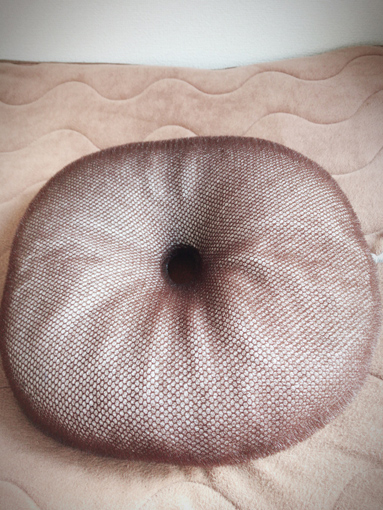 約2万個が売れた！心地よく眠れる、話題の『熟睡用たわし』を使ってみ