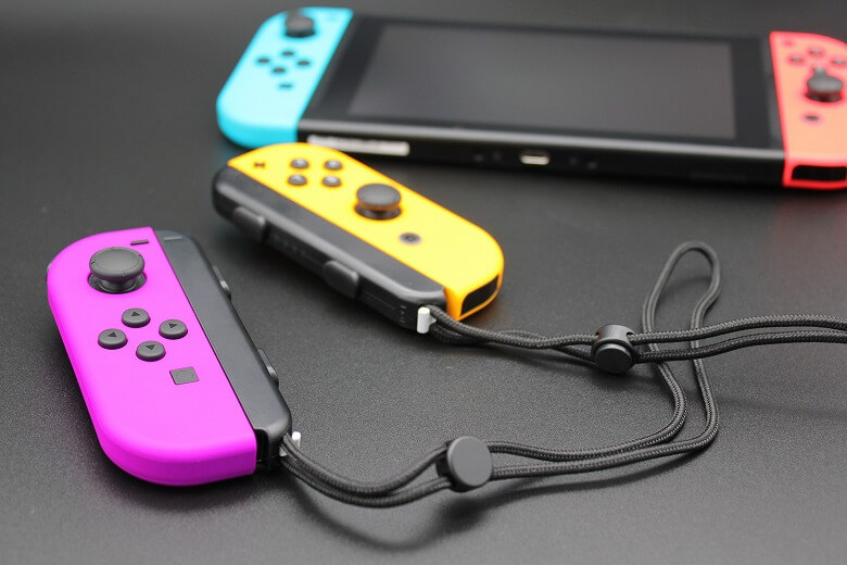 Joy-Con(L) ネオンパープル/(R) ネオンオレンジ レビュー】カラー
