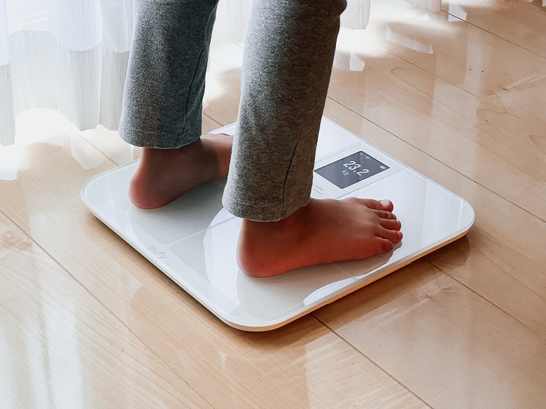 Eufy Smart Scale P3 レビュー】カラーディスプレイが超見やすい！機能