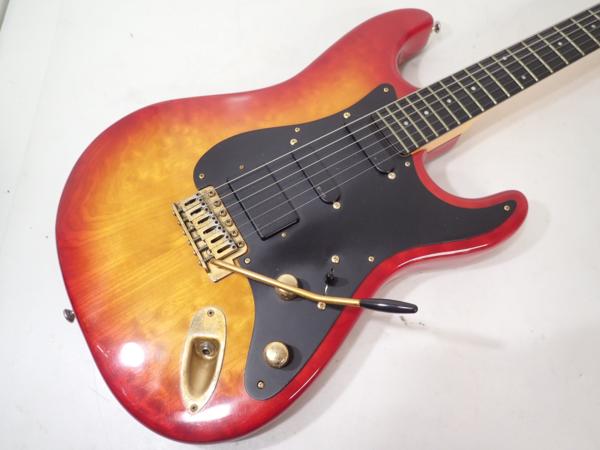 高額買取実施中!!】Moon Guitars PGM製 Steve Lukather 風 ストラト
