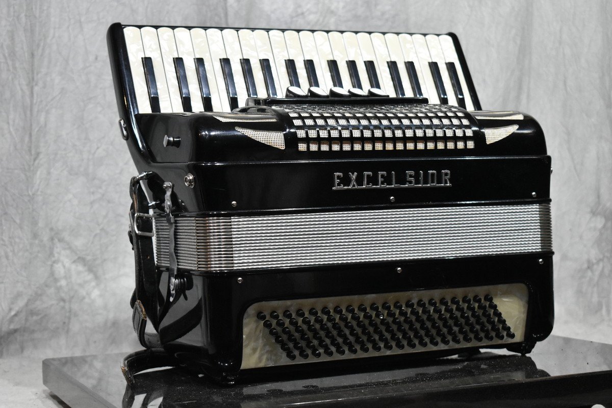 EXCELSIOR/エキセルシャー アコーディオン Mod.303 - 楽器の買取屋さん