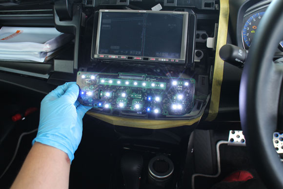 NZE16 カローラ フィールダー 前期 エアコンパネル LED打ち替え 2