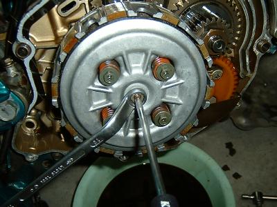 クラッチ交換記｜SEROW（セロー）225 メンテナンス編【がれーじAk!rA】