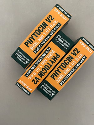 Qoo10] pharmesthetic (100% 正規品 保障/単箱あり) V : スキンケア