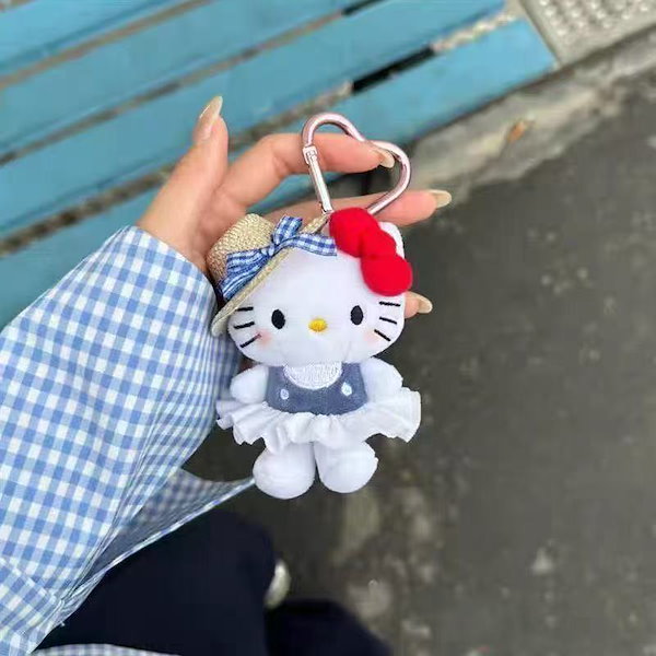 Qoo10] サンリオ 【极速出荷/最安値】キティちゃん キーホ