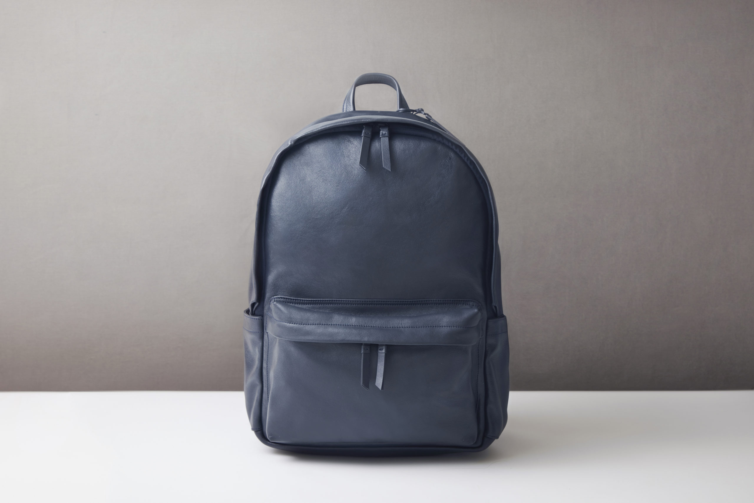 デイリーに活躍する 本革防水リュックLサイズ | Genuine Leather