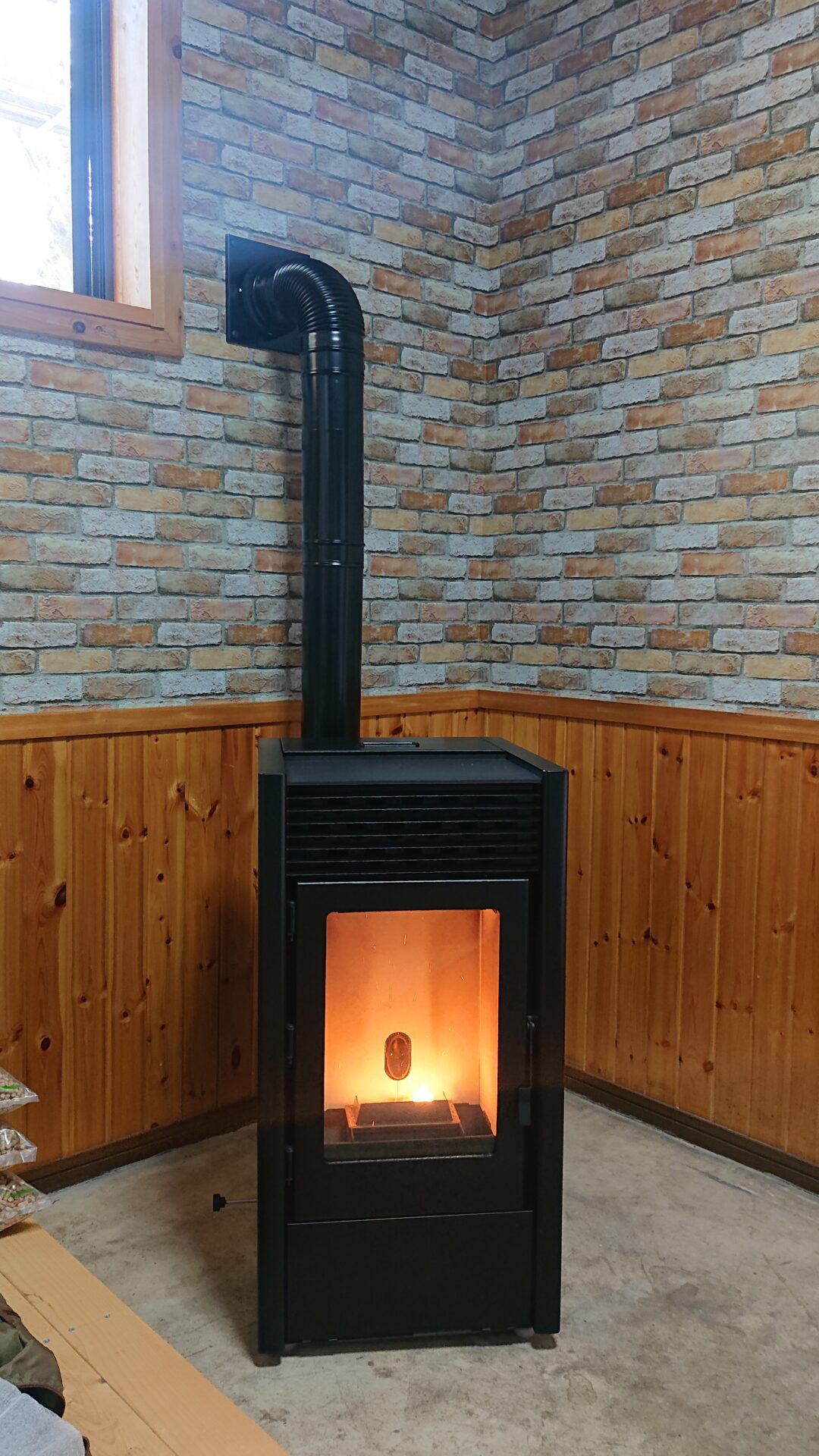 G-PLACE 薪・ペレットストーブ | エコティ PS302 設置 - G-PLACE 薪