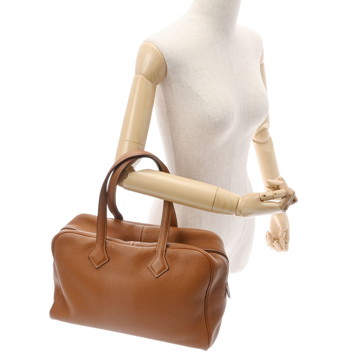 エルメスヴィクトリア35 ゴールド シルバー金具 C刻印(2018年頃)刻印