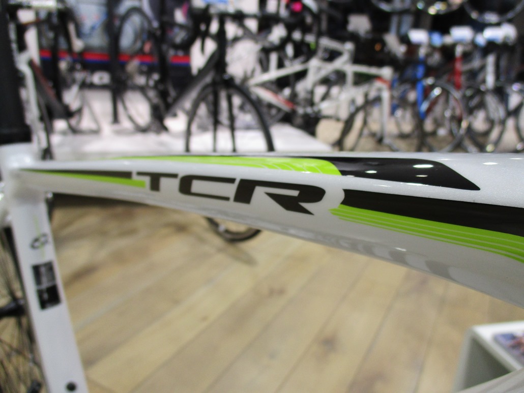 人気の定番ロード TCRのご紹介 ｜ ジャイアントストア港北