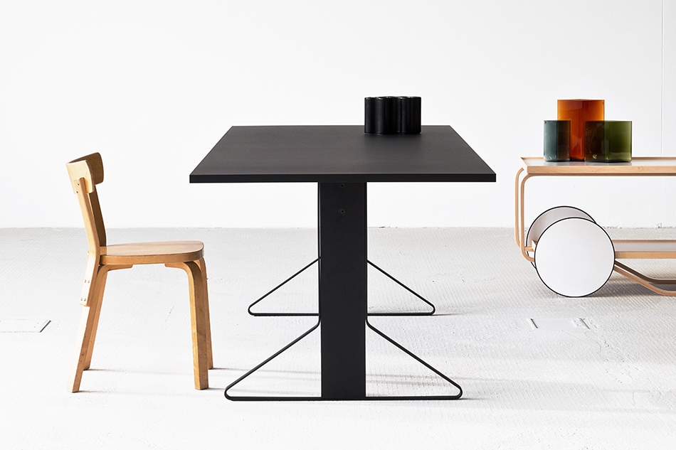 KAARI TABLE RECTANGLE（カアリテーブル） / Artek（アルテック