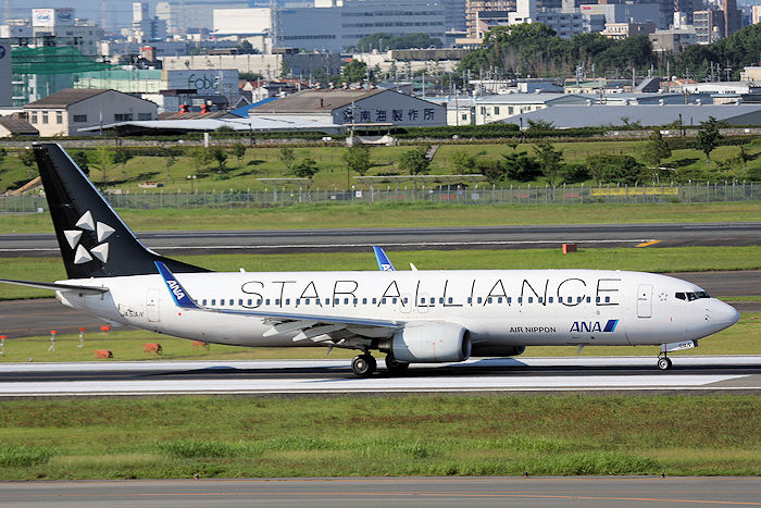美品】ANA B737-800 スターアライアンスJA51AN 1/400 1/400 B737-800