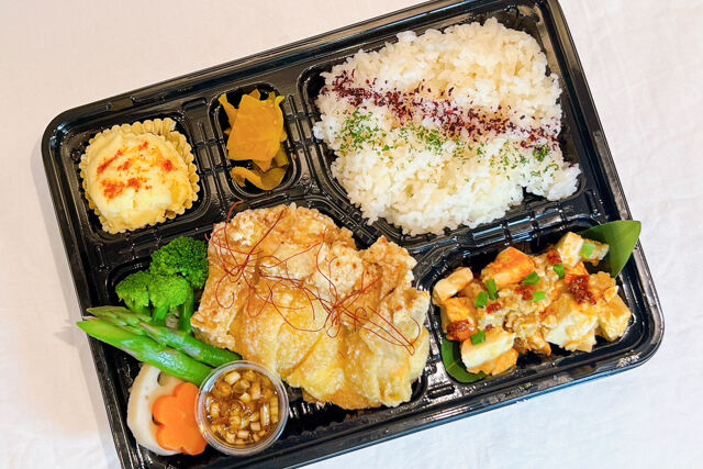 特製中華弁当 - 笑う門には福来る - ごちクル