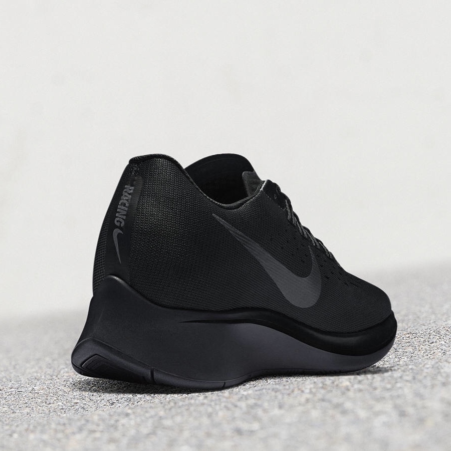 NIKE ZOOM FLY TRIPLE BLACKが11/1に海外発売予定 | God Meets Fashion