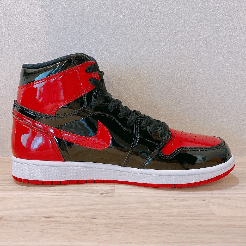 NIKE AIR JORDAN 1 HIGH PATENT BREDの所有者レビュー【360度アングル