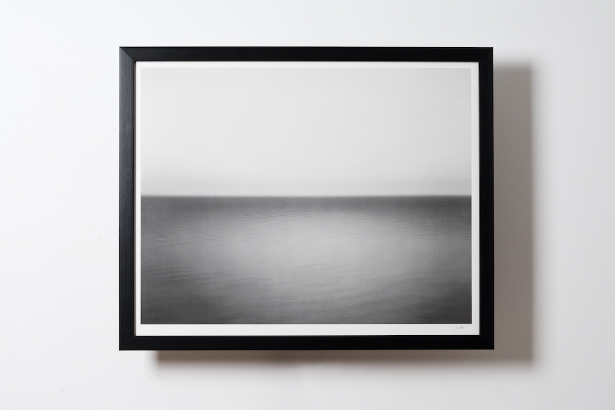 杉本博司の名作がコレクティブルなポスターになっている。見つけたら