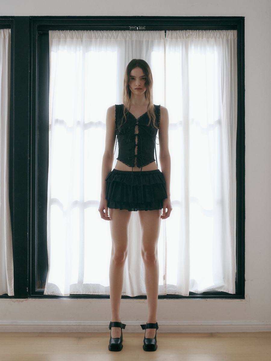 GIRLFRIEND RUFFLE MINI SKIRT (BLACK) - GLOWNY
