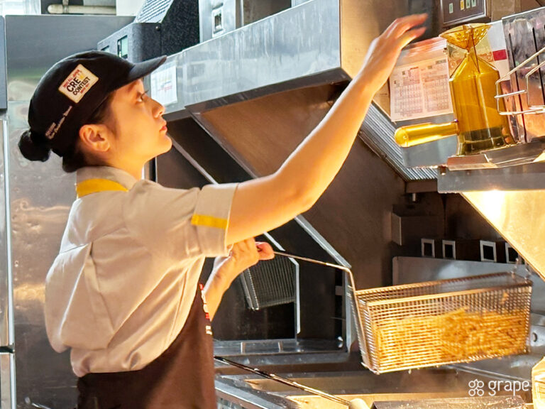 おいしいポテトを提供したい」と語るマックのクルー 実はポテトを作る