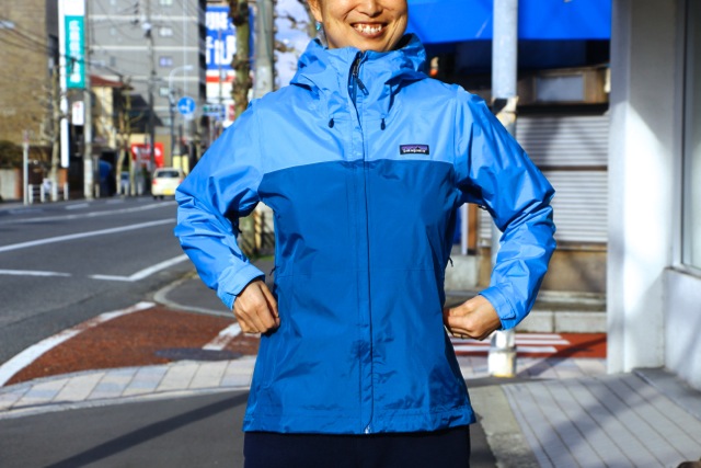 女性用の完全防水ジャケットがpatagonia/パタゴニアから入荷です