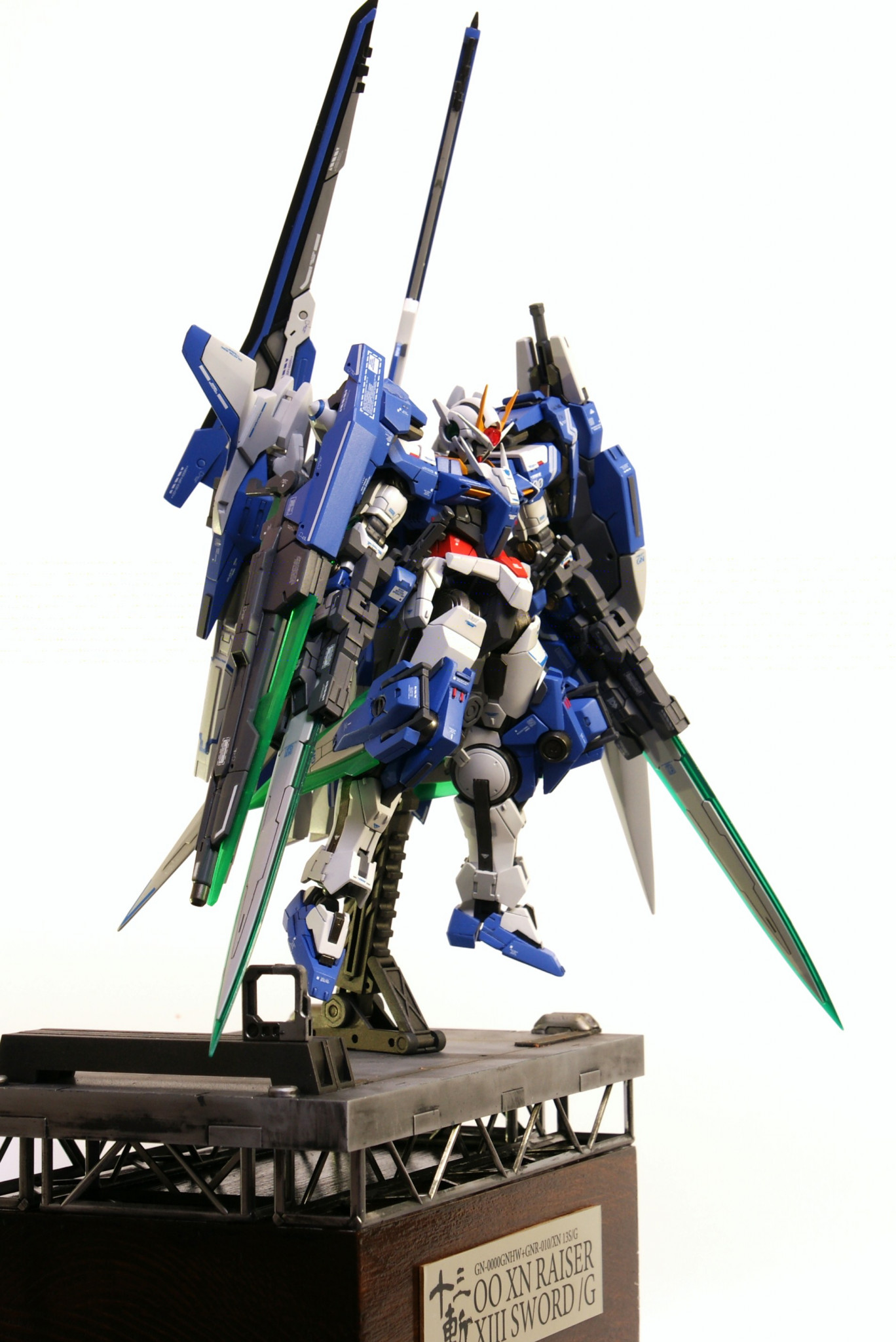 十三斬 OO XN RAISER XIII Sword /G｜ebichangさんのガンプラ作品