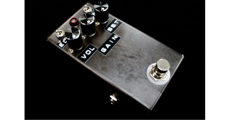 api TranZformer LLX｜人気シリーズのベース用EQとブースト