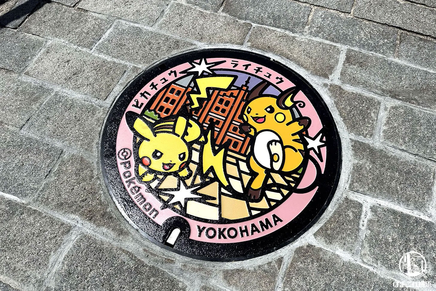 横浜のポケモンマンホール蓋「ポケふた」ピカチュウ・ライチュウ設置