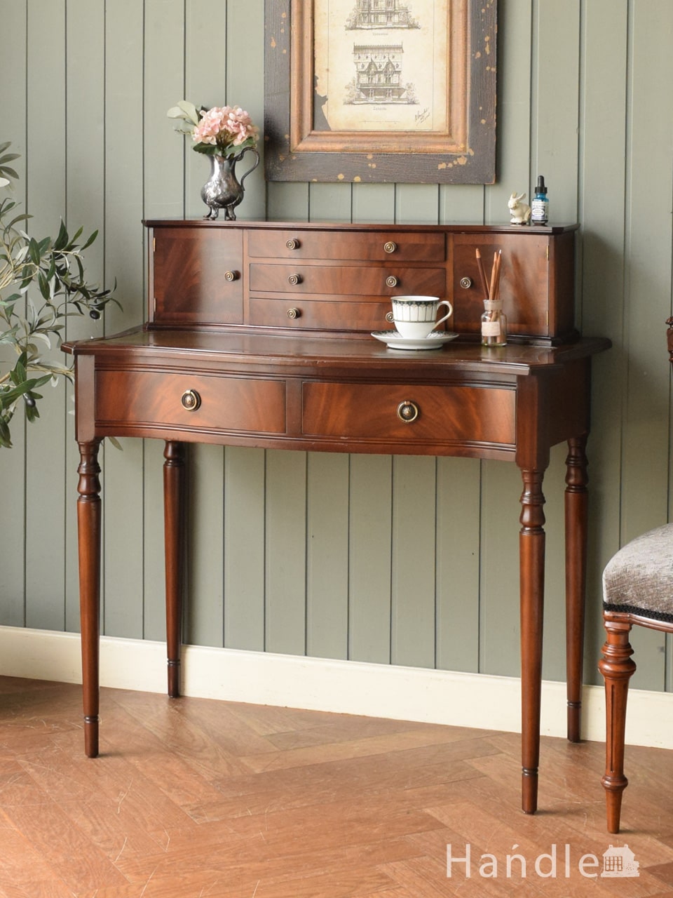 マホガニー材のアンティーク家具、美しい大人の書斎机レディデスク(q