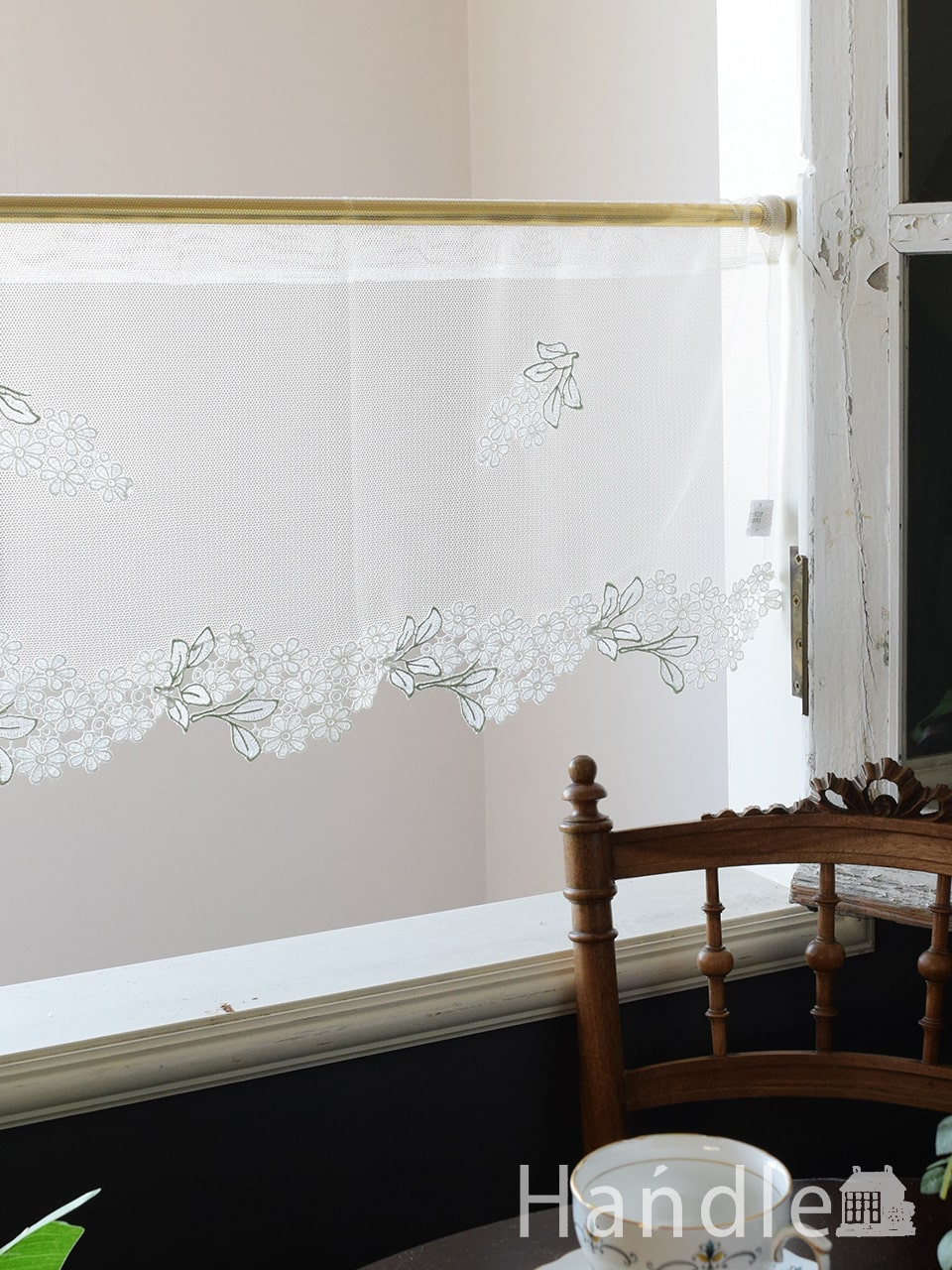 お花の模様が入ったおしゃれなレースのカフェカーテン、ウィンドウ