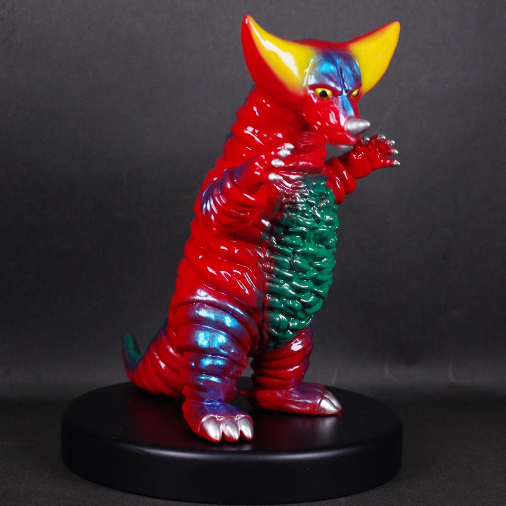 ウルトラ怪獣ソフビ完全アルバム NEOレトロ怪獣の世界 美品】NEOレトロ