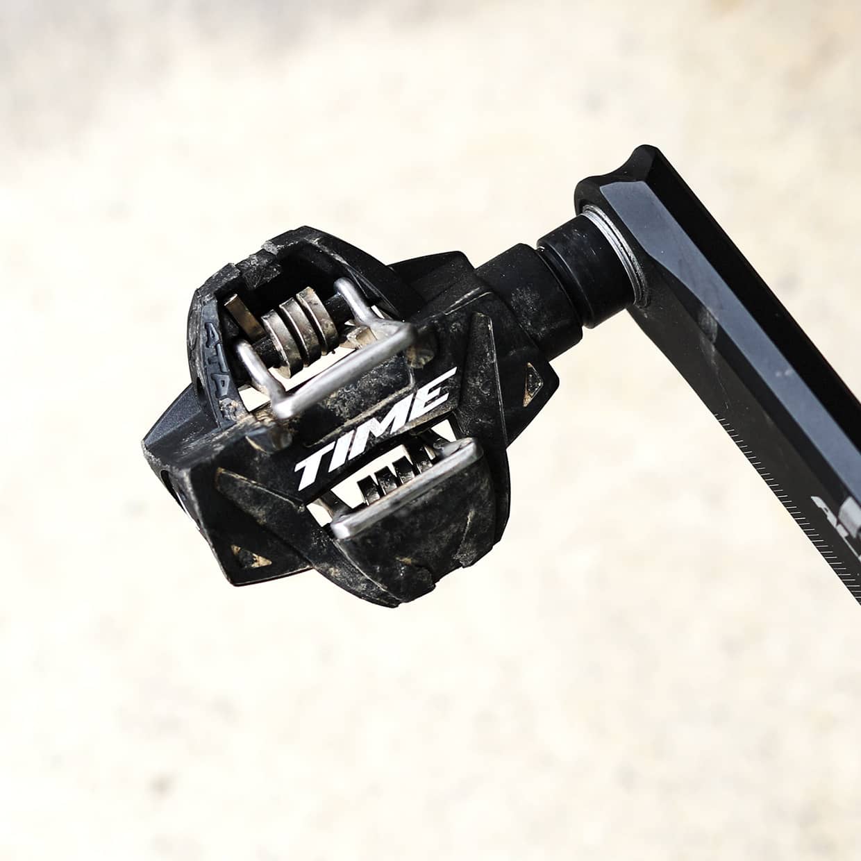 コンパクなMTB用ビンディングペダルなら。TimeのAtac XC4 - 自転車通販