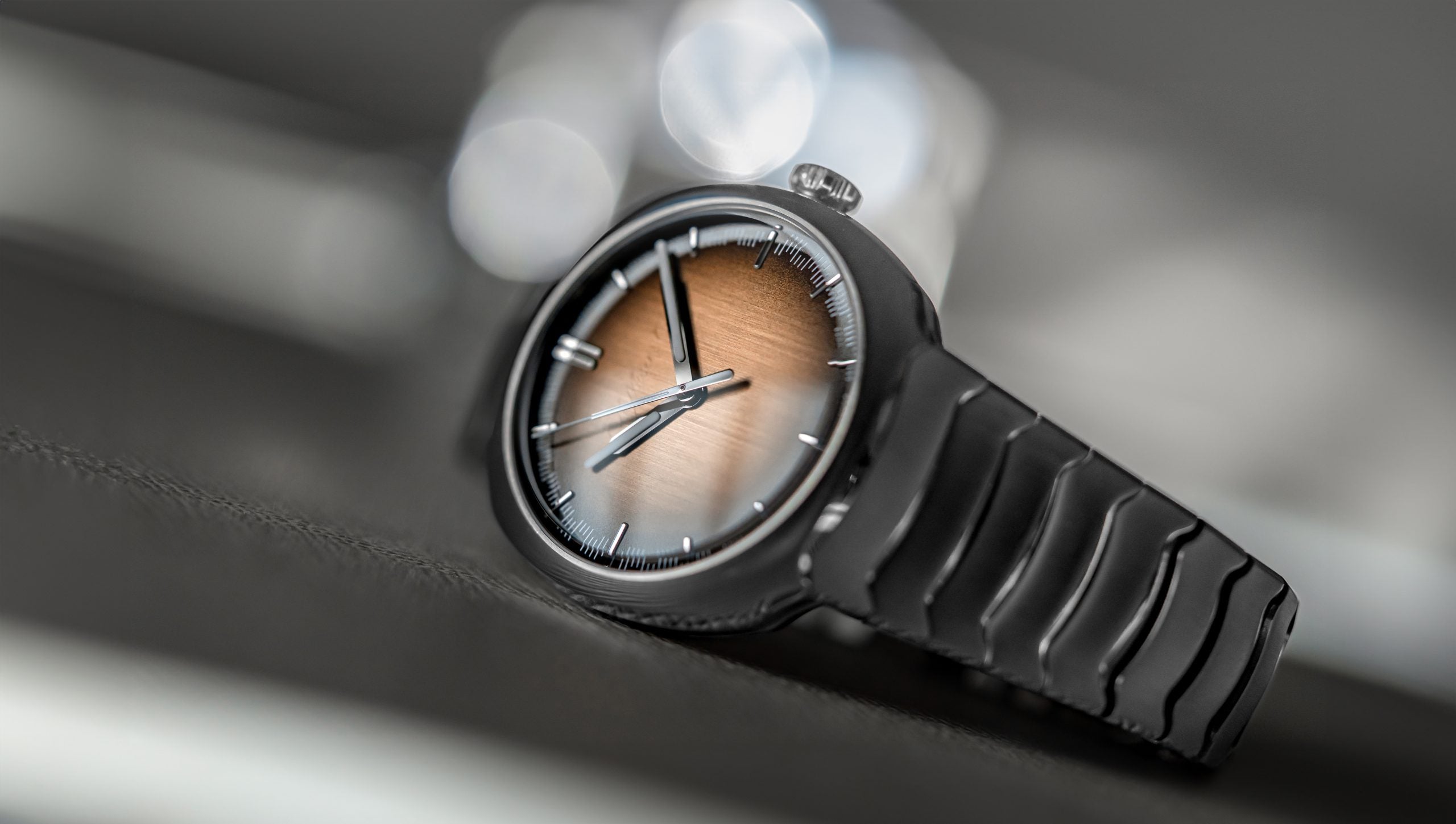 Streamliner Centre Seconds, Smoked Salmon Dial, Steel – Hairspring