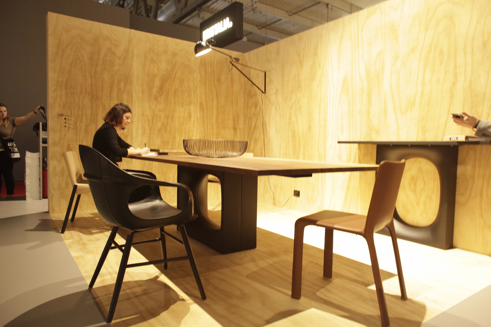 モダンでシンプルな空間に溶け込む独創的なイタリア・KRISTALIA