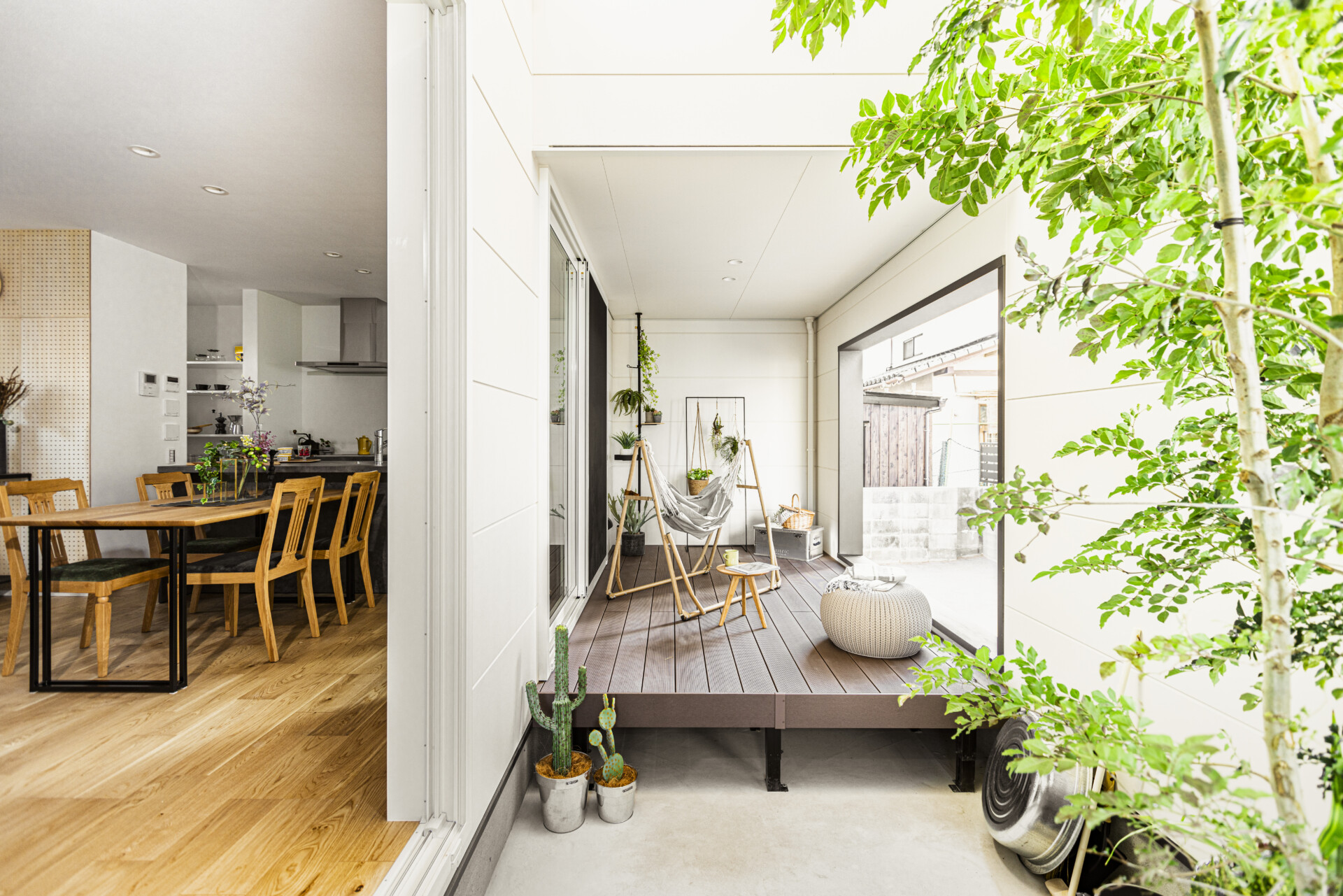 YouTuber「建築家二人暮らし」によるデザイン提案の『LIVING BED