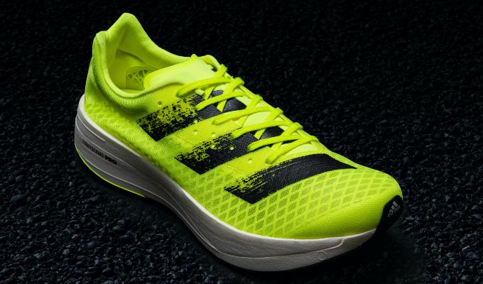 アディダスのレーシングモデル「adizero adios Pro」の新色ソーラー