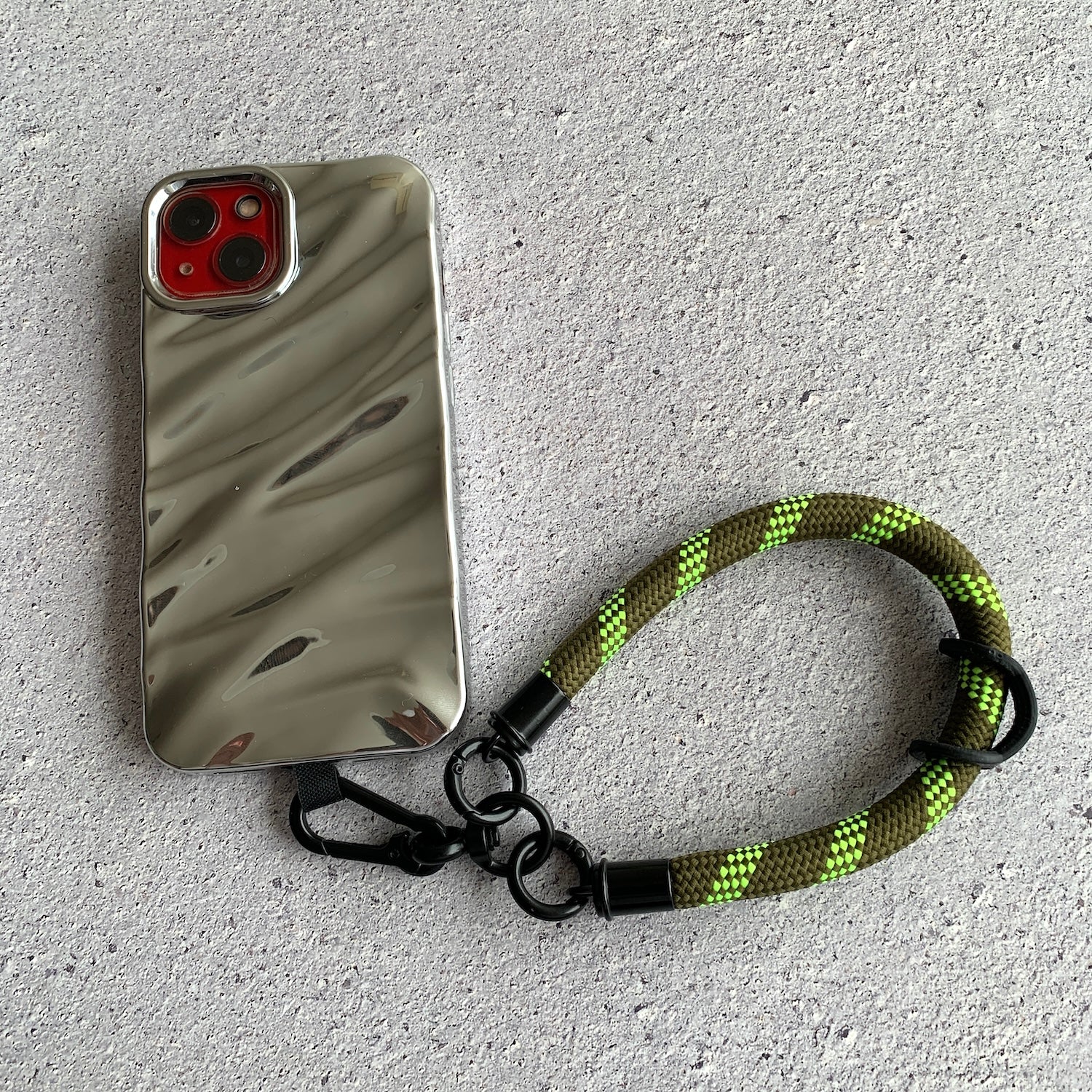 チラ見せリストストラップ – HATCH