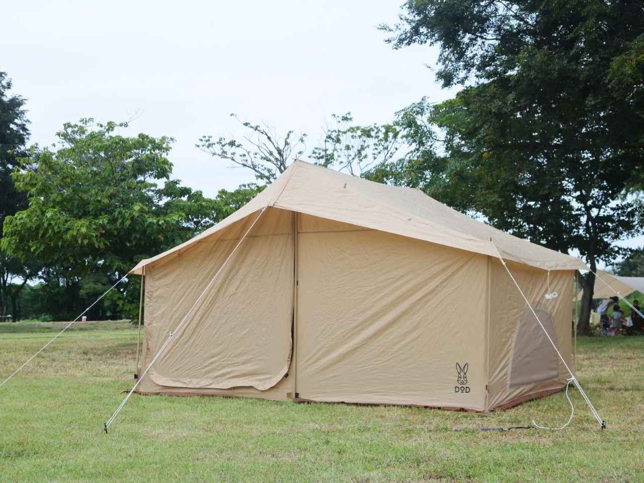 おしゃれなロッジ型ツールーム！DOD『イエテント』がソロ～ファミリー