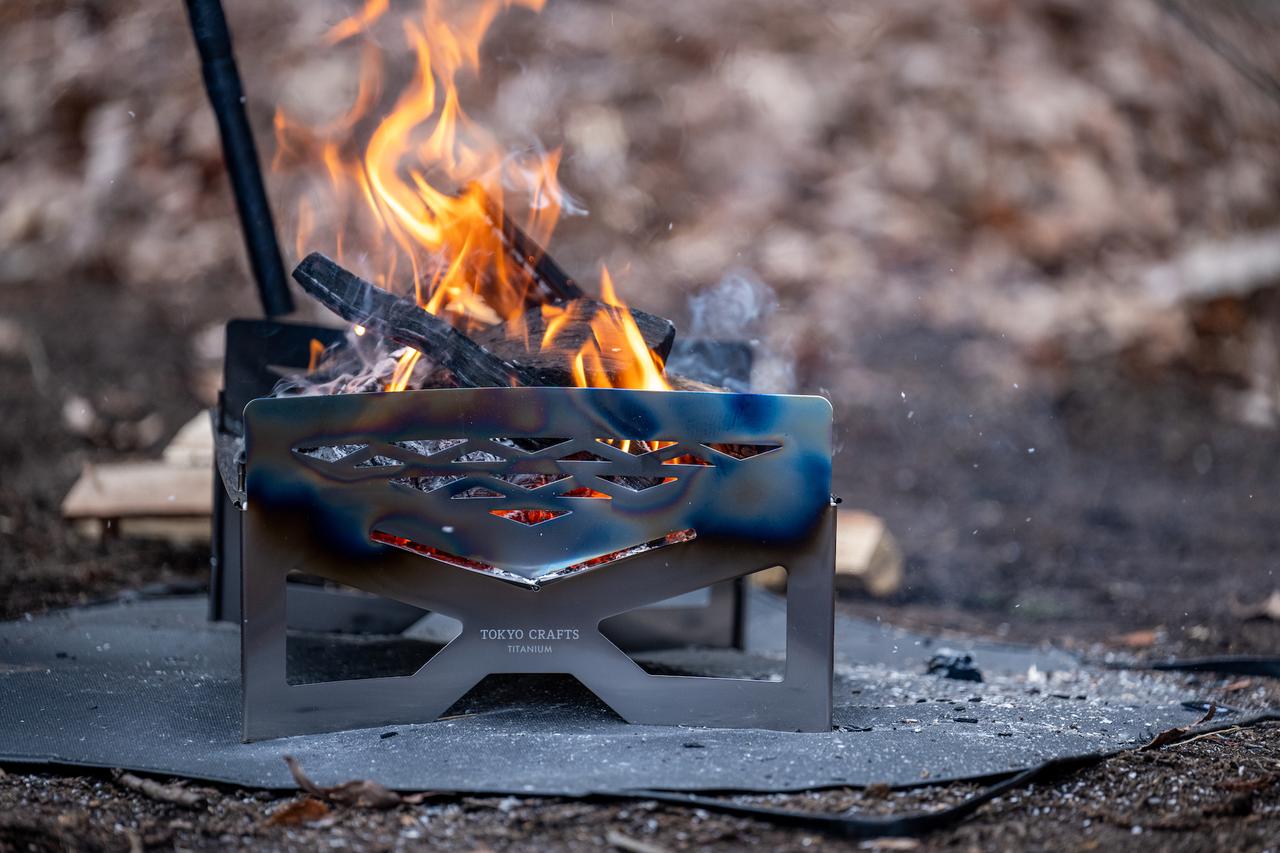 トウキョウクラフトの代名詞的アイテム「マクライト」にチタンモデル