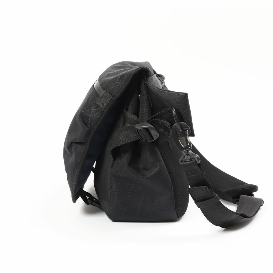 visvim メッセンジャーバッグ 黒 キルティング VISVIM(ビズビム